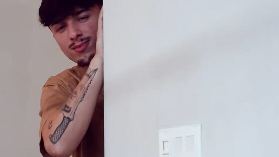 Put your dick in while I vibrate my clit