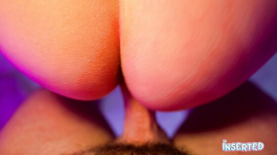 INSERTED Elana Bunnz blows and bounces