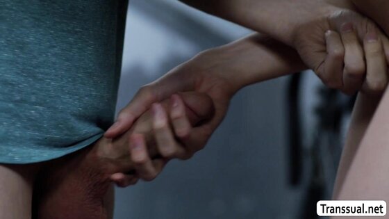 Sucking my clients dick in the gym early morning