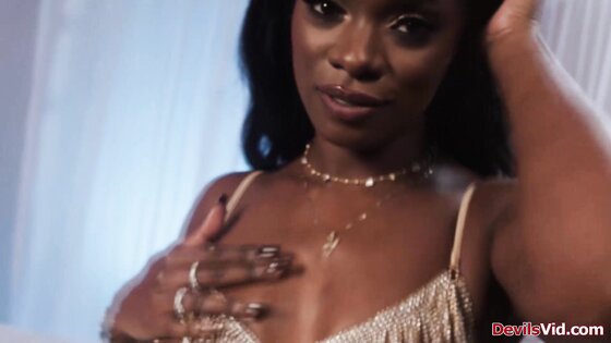 Ebony babe Ana Foxx stretched by a bbc