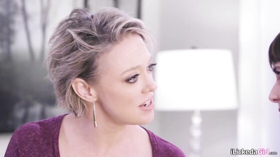 Singlemom fucked by lesbian best friend