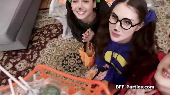 Trick or treat foursome with stealing girlfriends who got busted