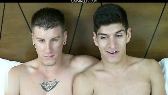 Young Gay Couple Blowjob