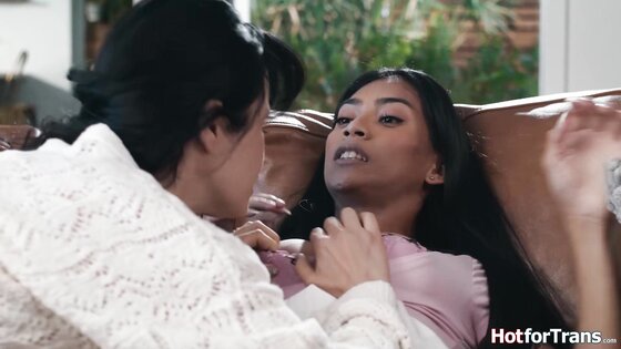 I want my tgirl doula to fill my pussy