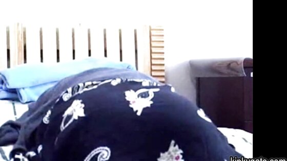 tormenting my wife's ass with ruler