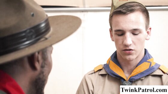 Scout officer enjoy his self into the ass of Twink