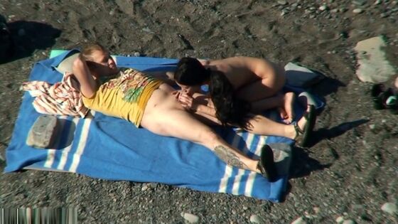 stepsister enjoys sex on the beach (voyeur)