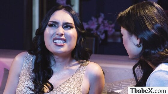Asian stargazer fucked by TS fallen alien