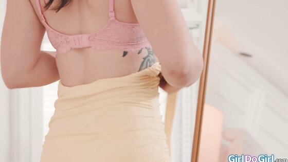 Im being scissored by my big tit stepmom