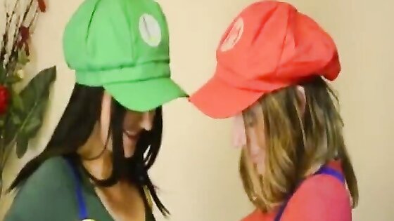 Super Mario Sisters