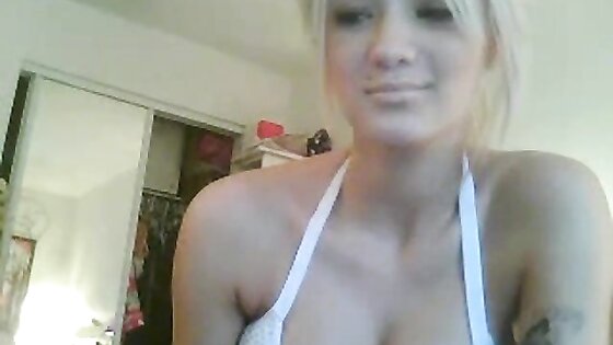 Fake tits Blonde Webcam