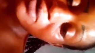 une idiote camerounaise sexhibe pour son gars