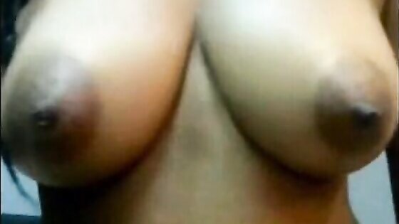 Busty Indian Punjabi girl Babita's webcam show