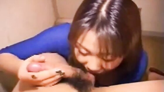 Japanese amateur sucking cock