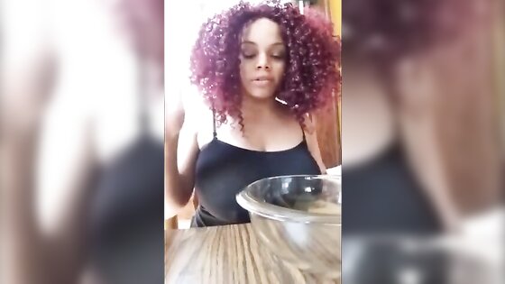 Single Mother With Big Titties Records Herself Lactating