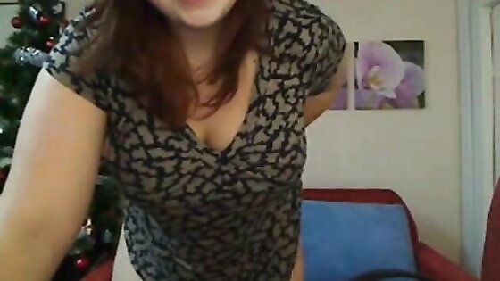 Young chubby Romanian girl gets naked on cam