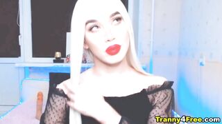 Wonder Shemale Small Tits Huge Cock