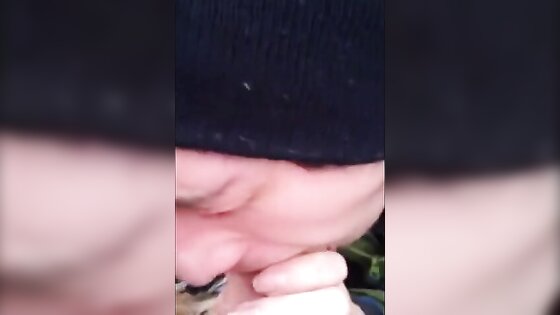 Chav outdoor blowjob