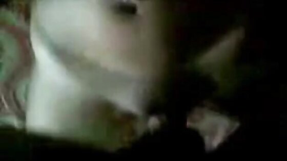 petiete indian girl loves bf's dick