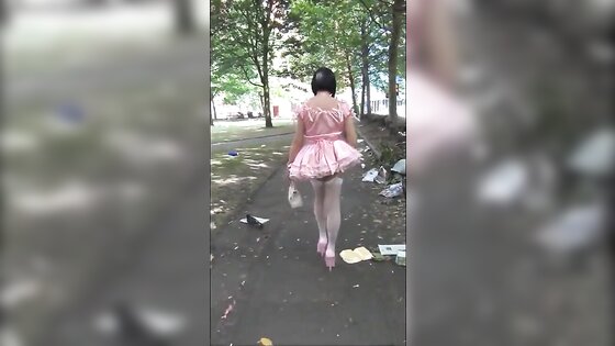 Donna Sissy Slut Public Walk