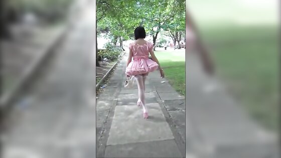 Donna Sissy Slut Public Walk