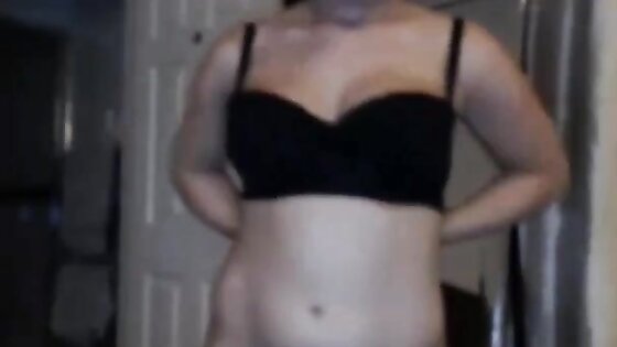 Sexy british webcam chick