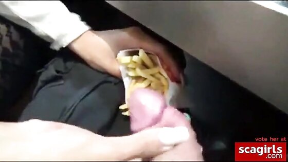 girl with long nails have a nice work in Mc Donald,s