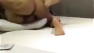 Japanese man fucks younger on bed (4'30'')