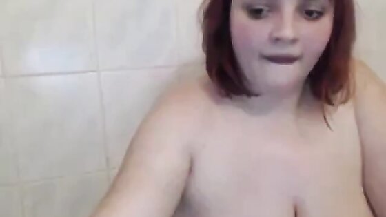 huge tits Lantti Irres in bath