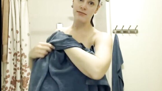 Pregnant cam girl in shower