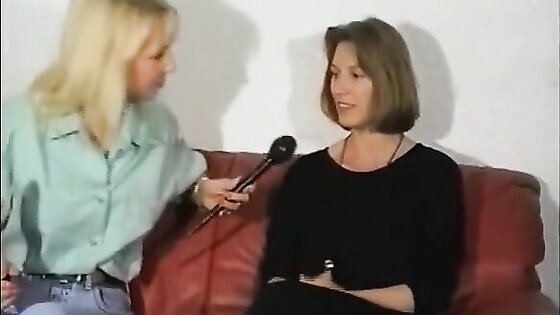 Interview Lesbian Dildo