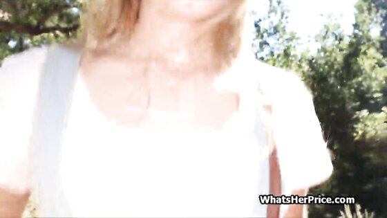Countryside blowjob by hitchhiking cutie