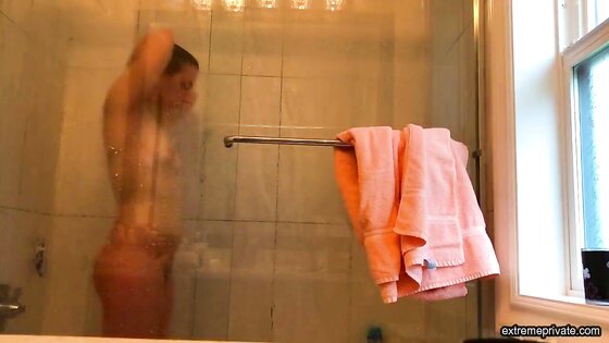 Watching my 19 years old sister in the shower