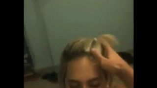 Amateur slut takes a facial