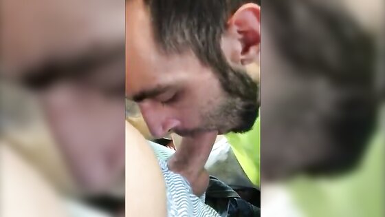 Hungry builder sucking dick
