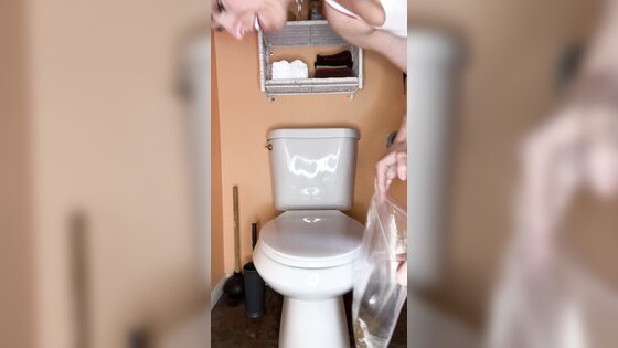 bizarropornos.com - School Girl Poops in Bag