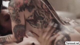 Tattooed stepmom gets licked and fucked by shemale stepteen