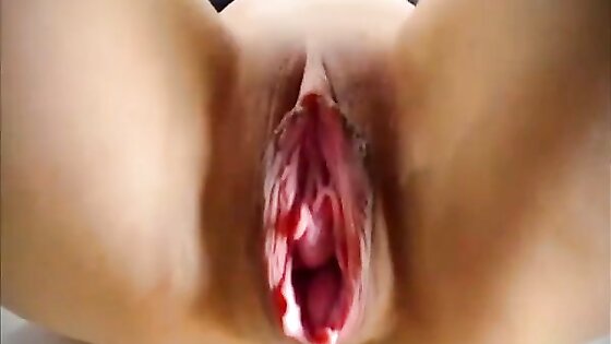 a rich skinny girl gapes her pussy wide open again 2