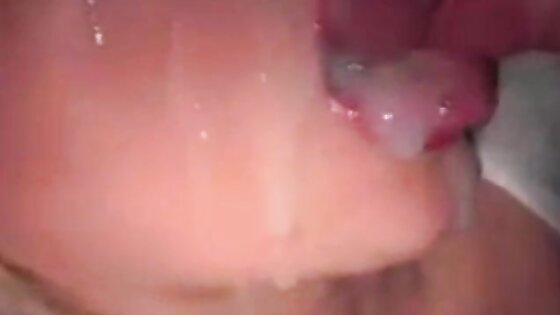 Blonde UK whore sucking