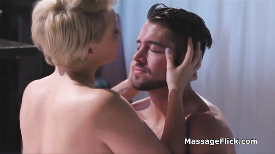 Oily titty fuck massage with curvy masseuse