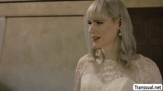 Trans bride lets her brides maid suck and ride her shecock